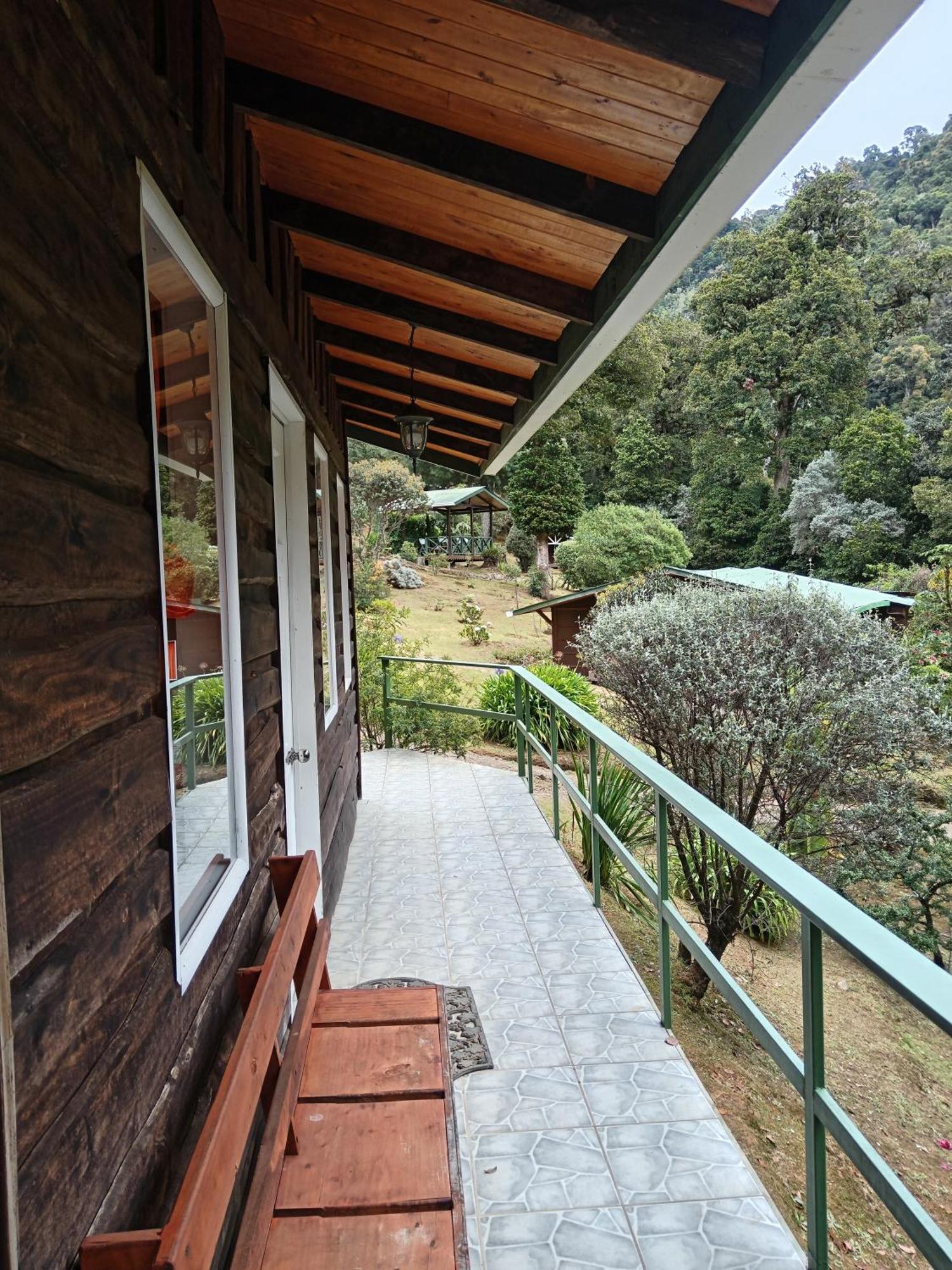 Miriam'S Quetzals Lodge San Gerardo de Dota Exterior foto